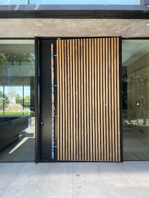 {{ custom_values.service_1 }} in {{custom_values.area_3})