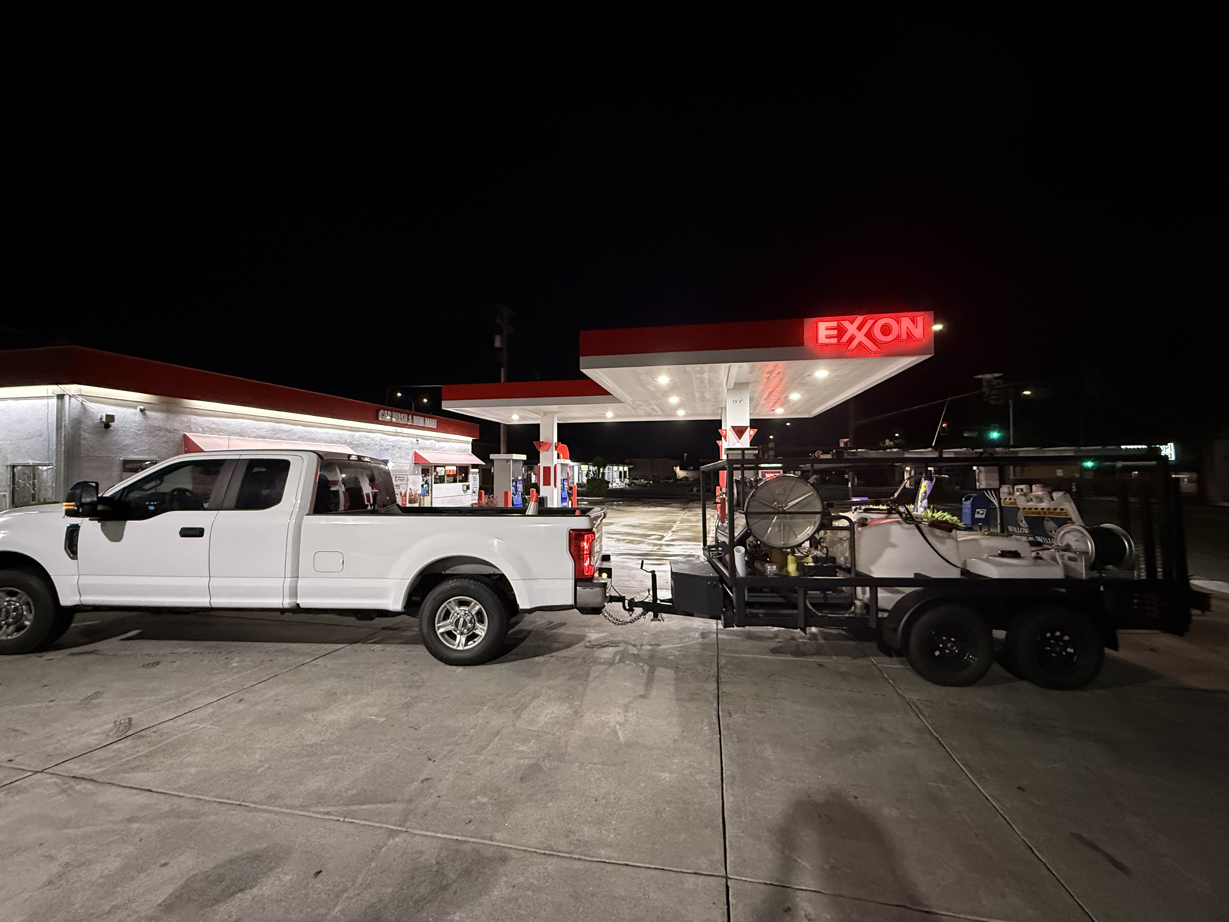 Willow Wash commercial pressure washing project photo 5