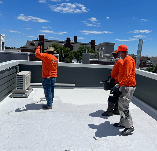 Fiberglass roofing contractors Philadelphia applying durable roofing solutions