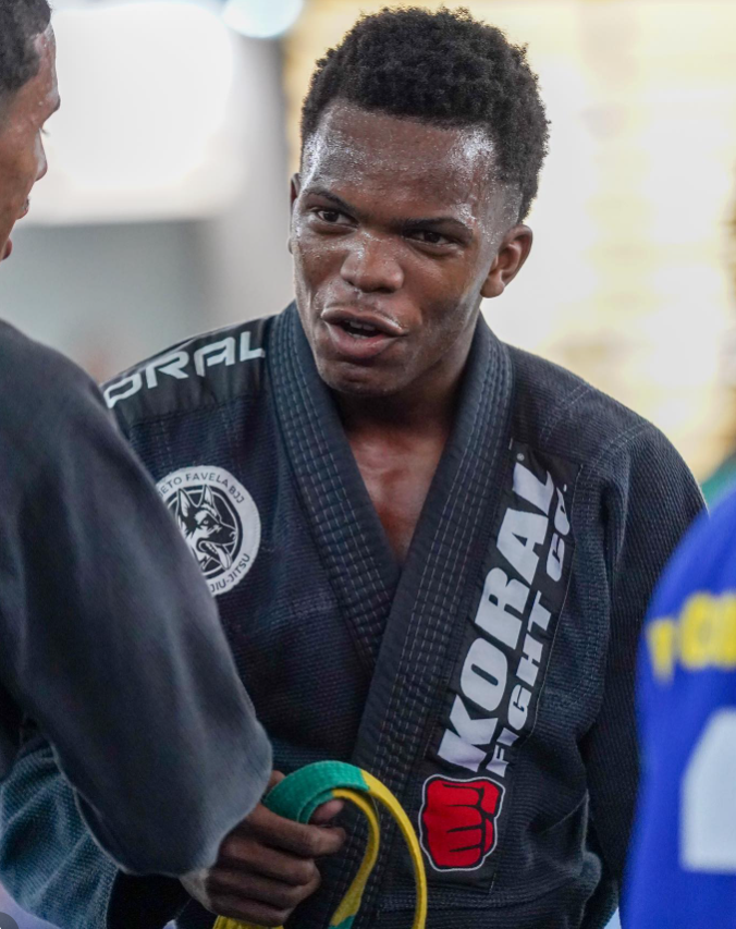 Vitor Silva, instructor at Projeto Favela BJJ