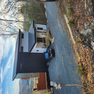 {{ custom_values.service_4 }} in {{custom_values.area_2})