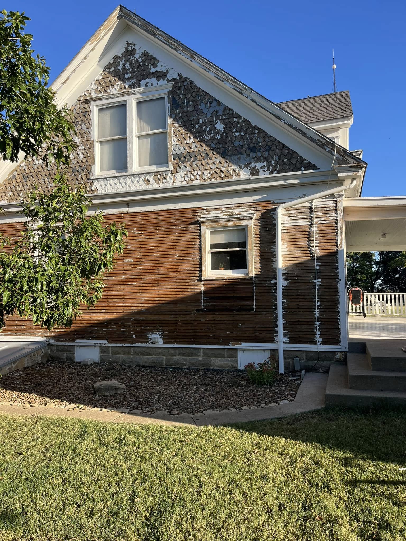 Exterior home painting detail Salina
