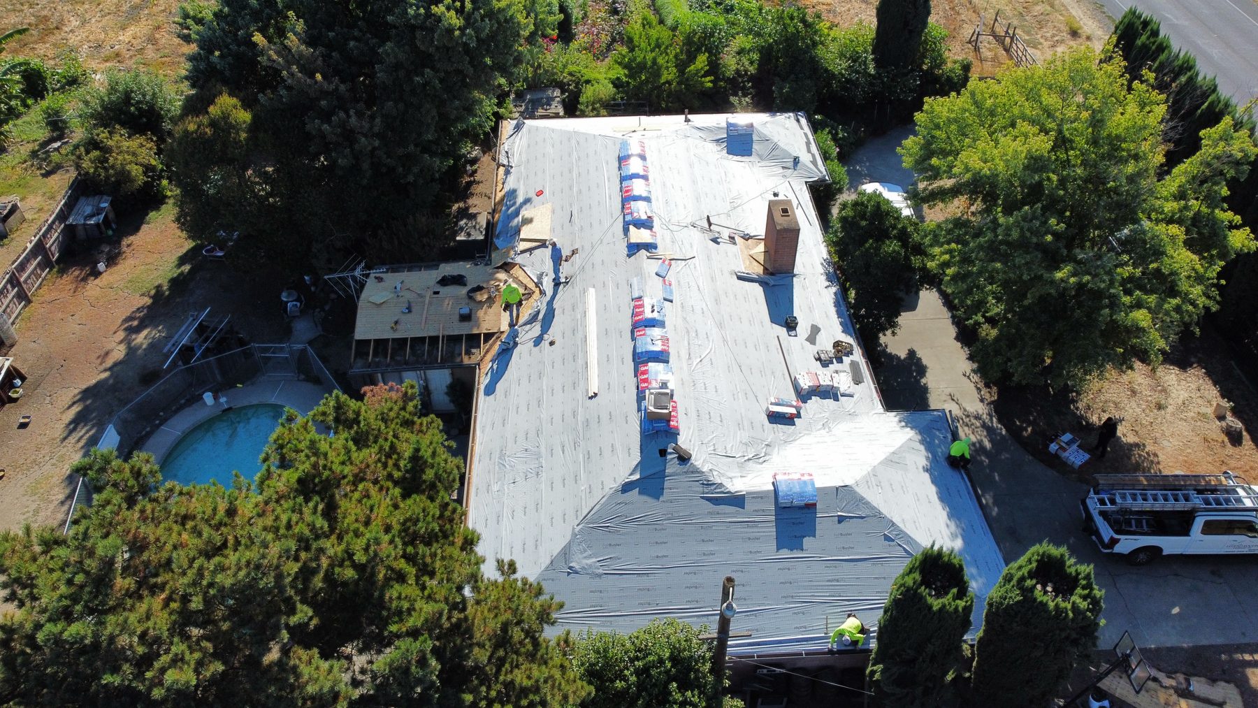 Crew working underlayment