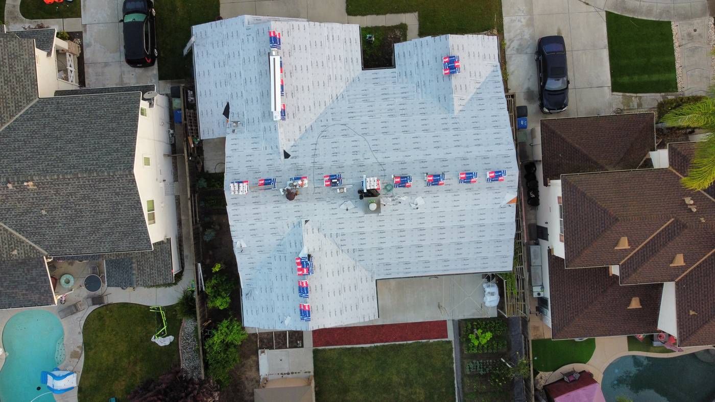 GAF underlayment in progress