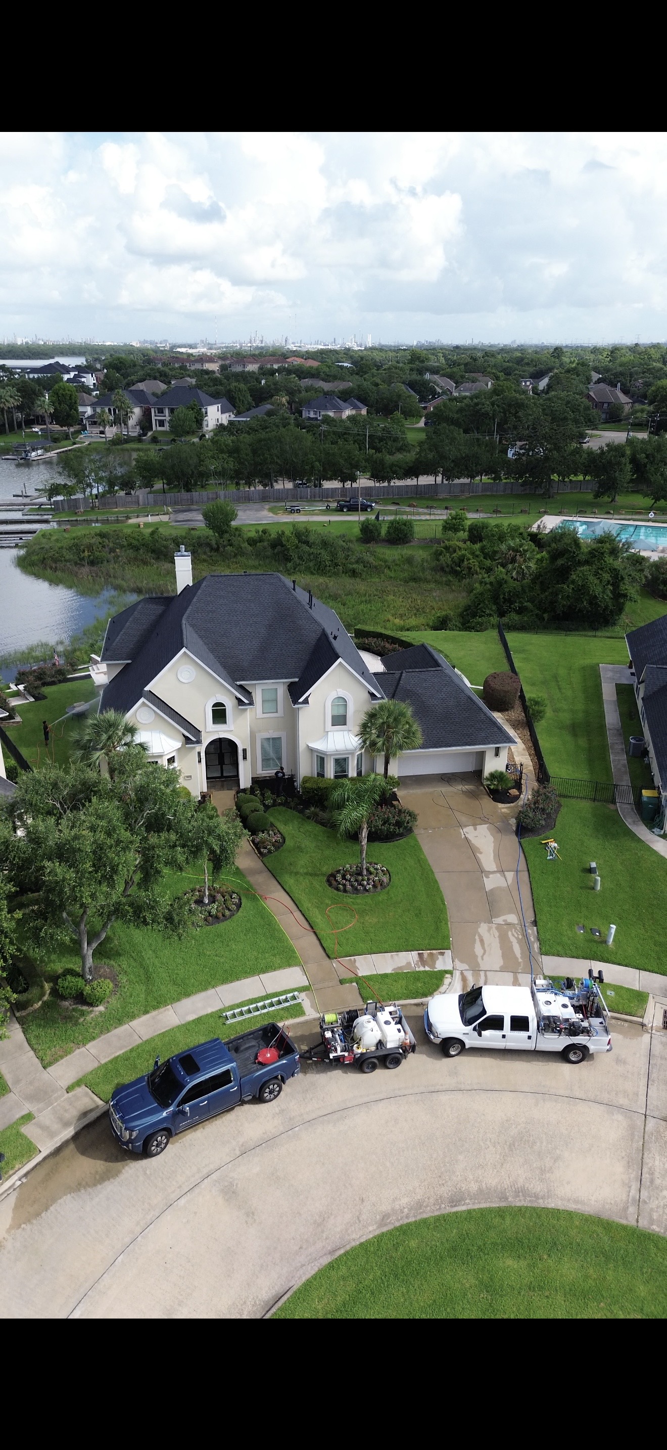 Roof Cleaning