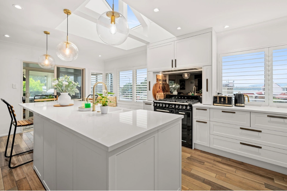 Contemporary open-plan kitchen design by Tauranga interior designer