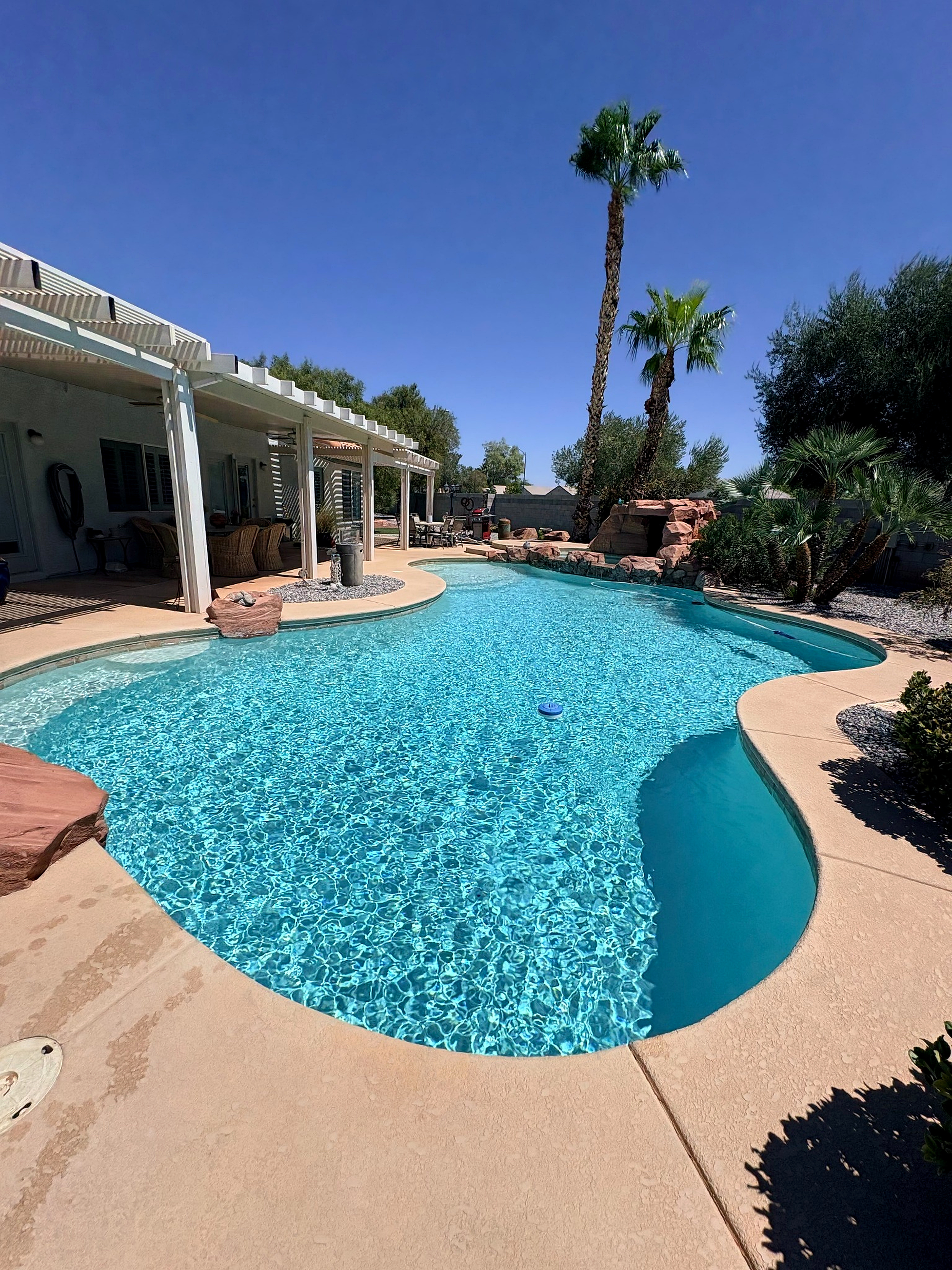 Professional pool cleaning service in Las Vegas