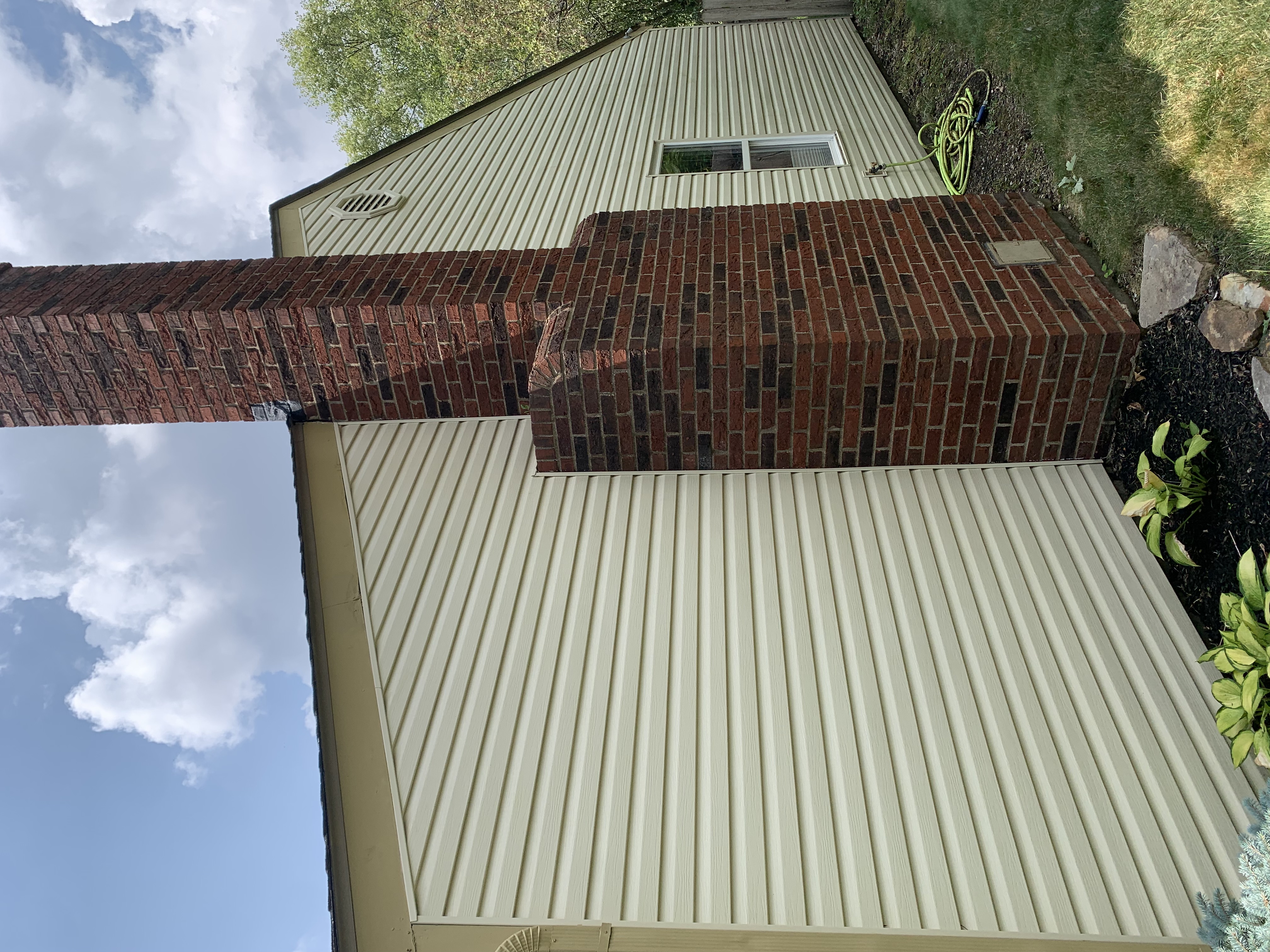 Alpha Power Washing House Washing before/after in Columbus, OH — after