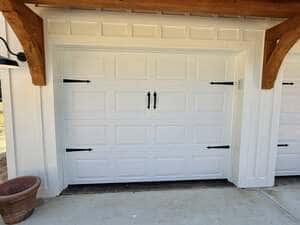 {{ custom_values.service_1 }} in {{custom_values.area_5})