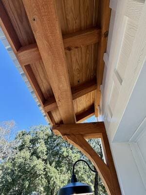 {{ custom_values.service_1 }} in {{custom_values.area_2})