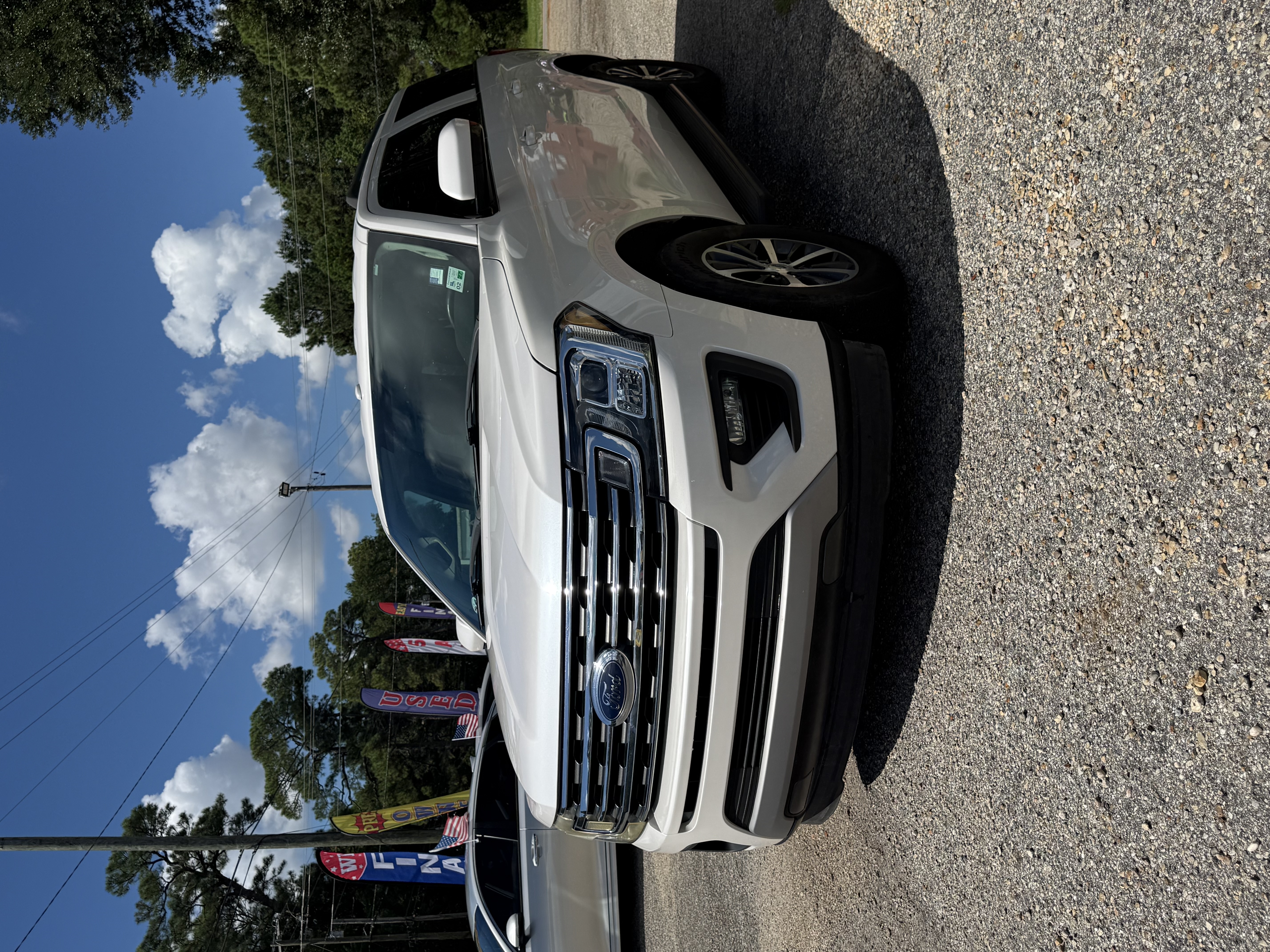 2018 Ford Expedition XLT - Photo 2