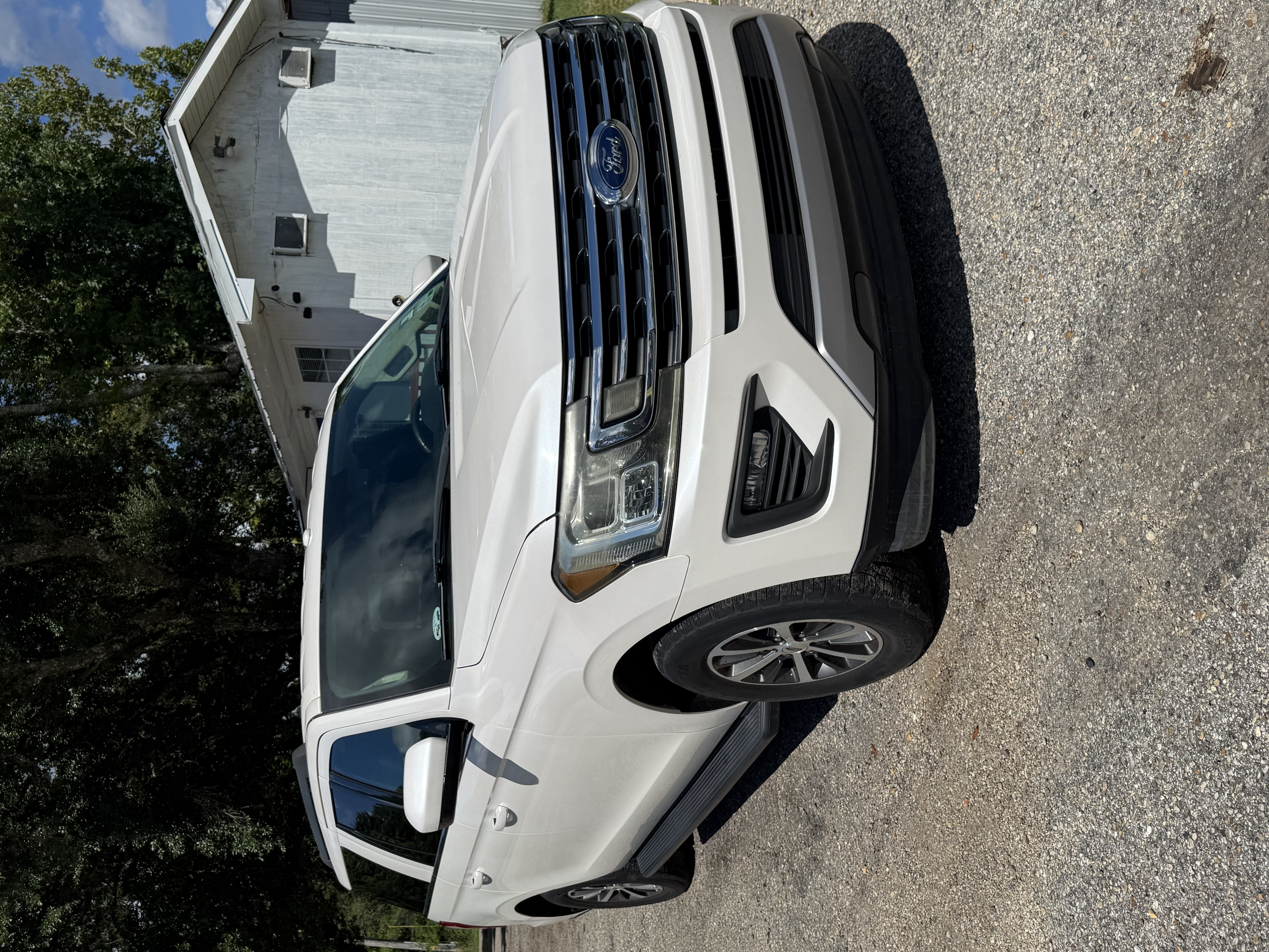 2018 Ford Expedition XLT - Photo 3