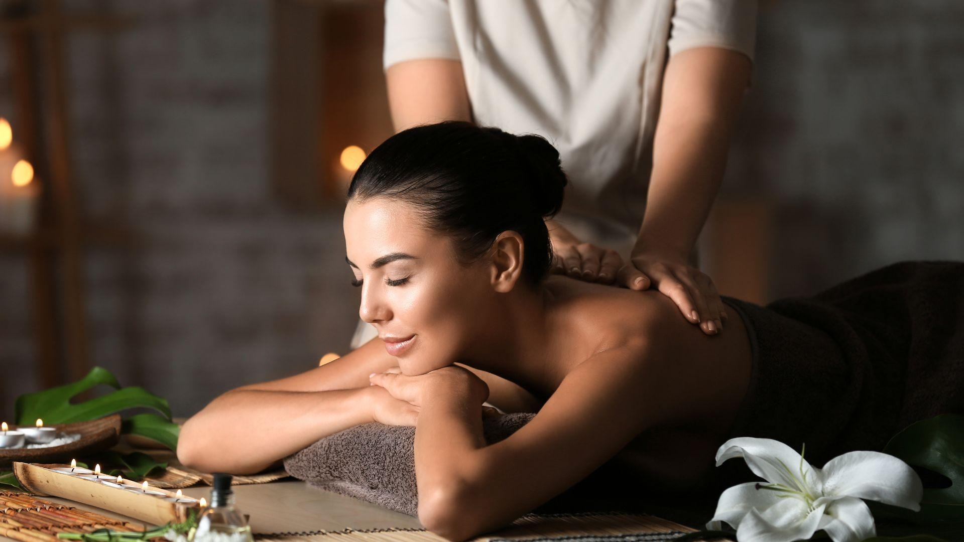 Massage at Riviera Spa