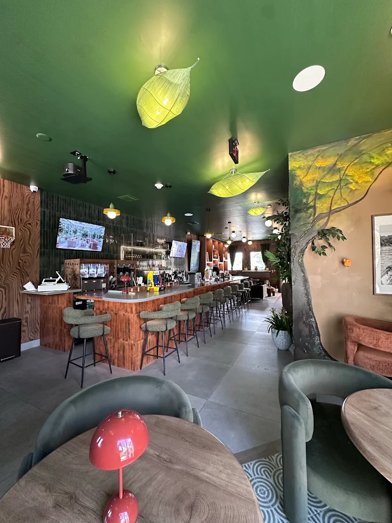 TreaHouse craft bar