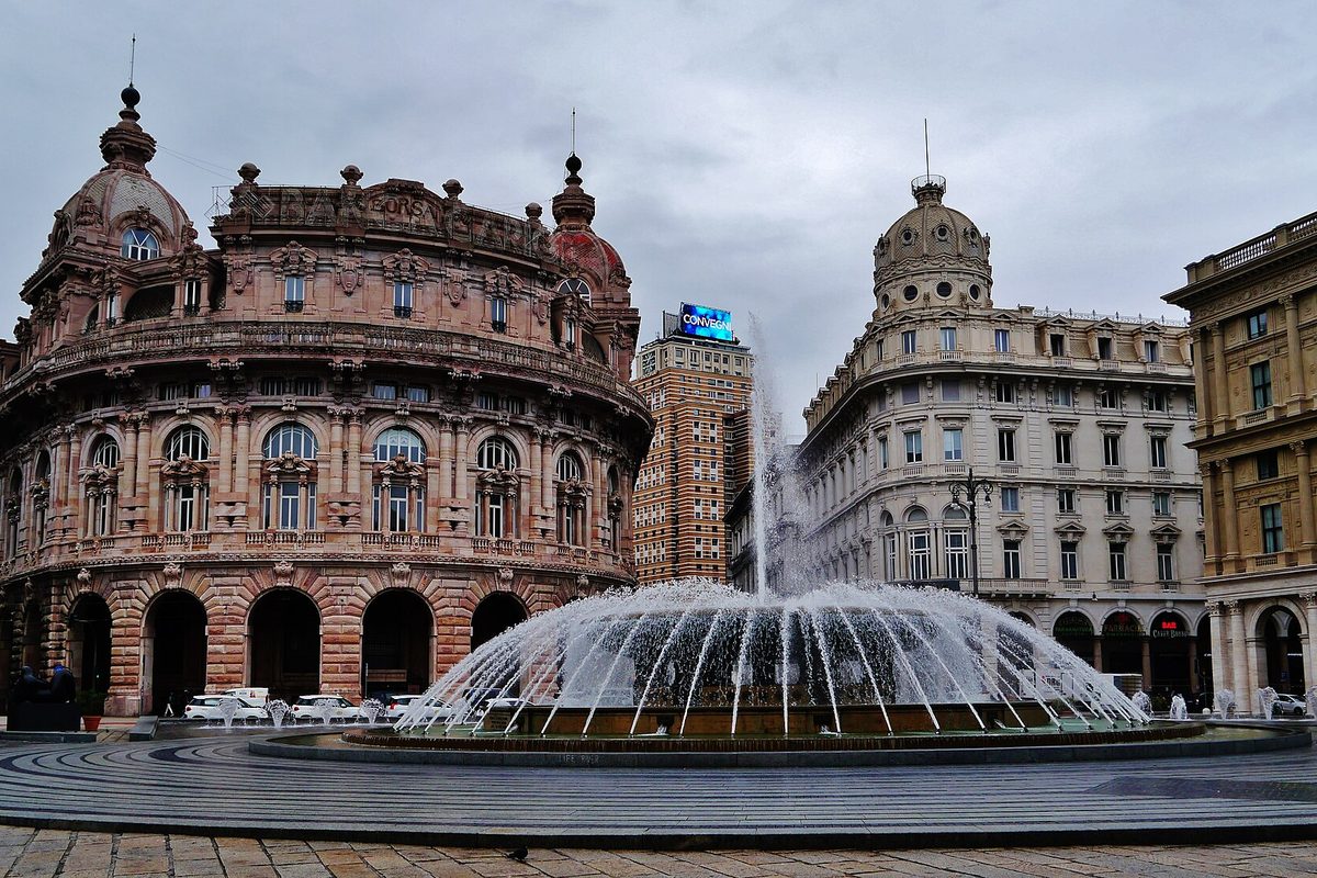 Genova, Piazza De Ferrari