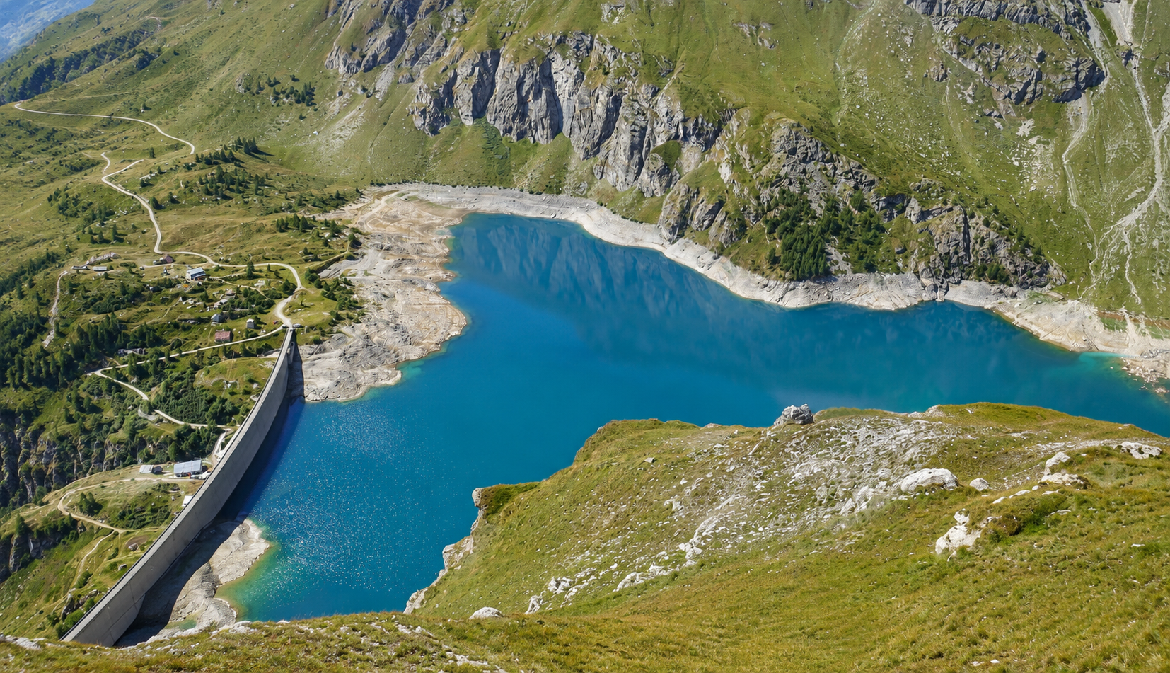Lago di Cignana