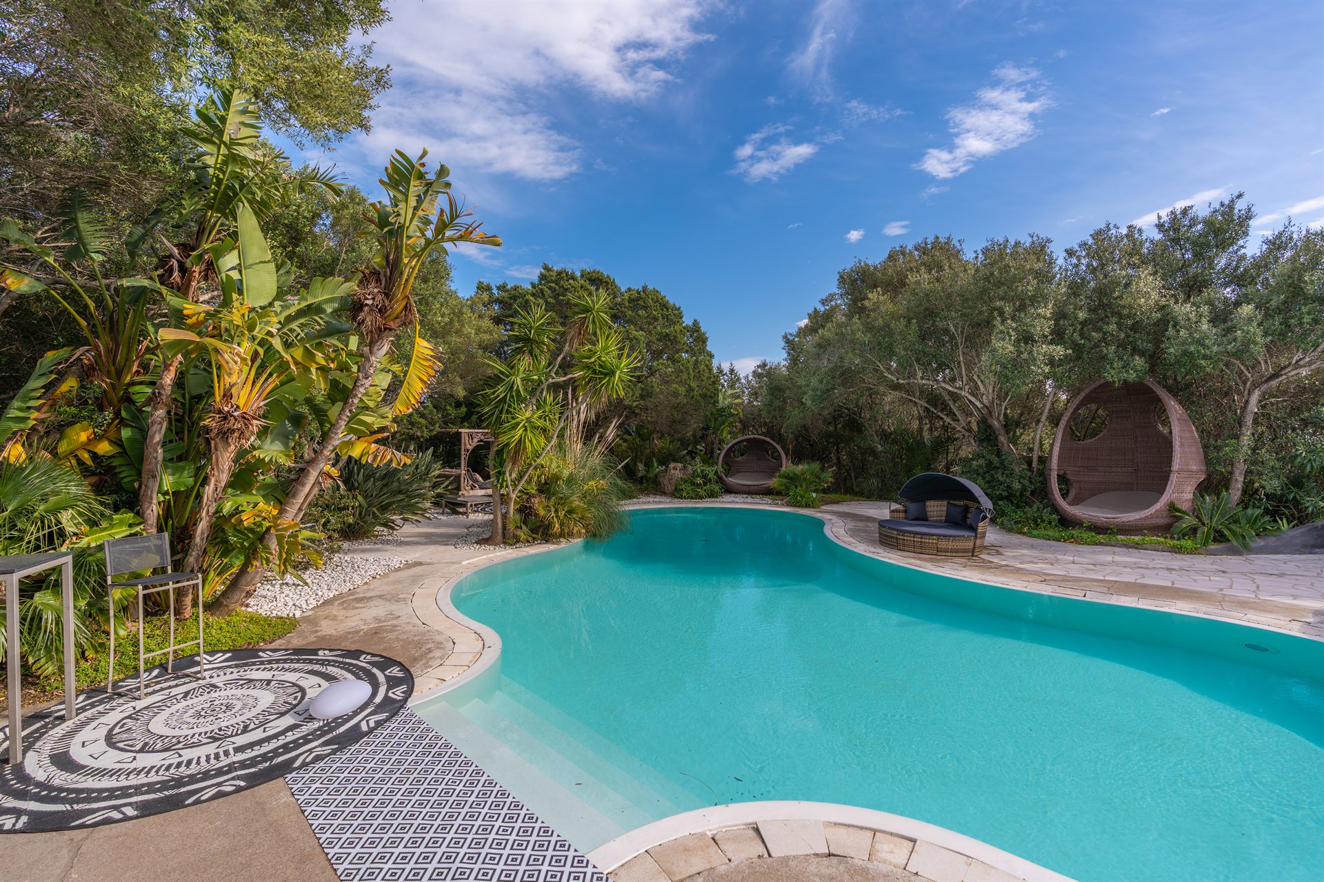 Villa Eden — Garden Pool