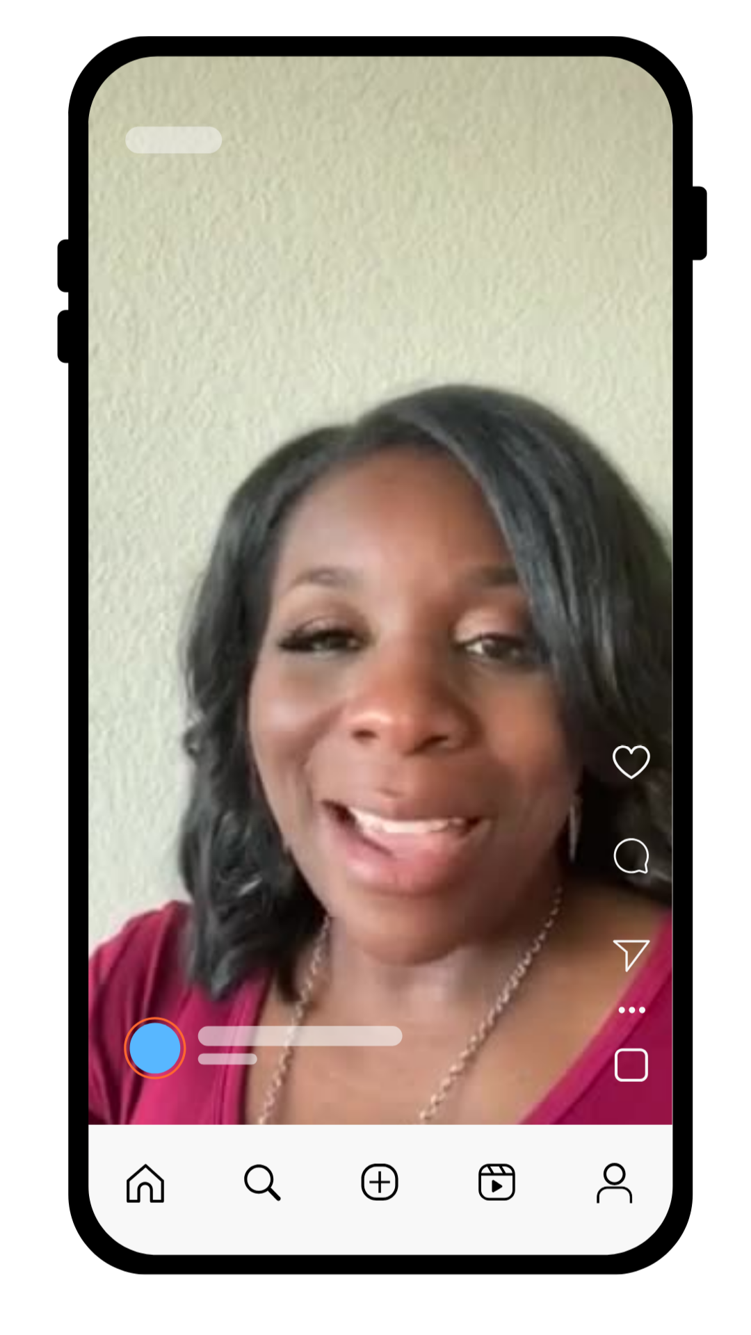 A client talking about her photoshoot with Catherine Cooper, video review 6