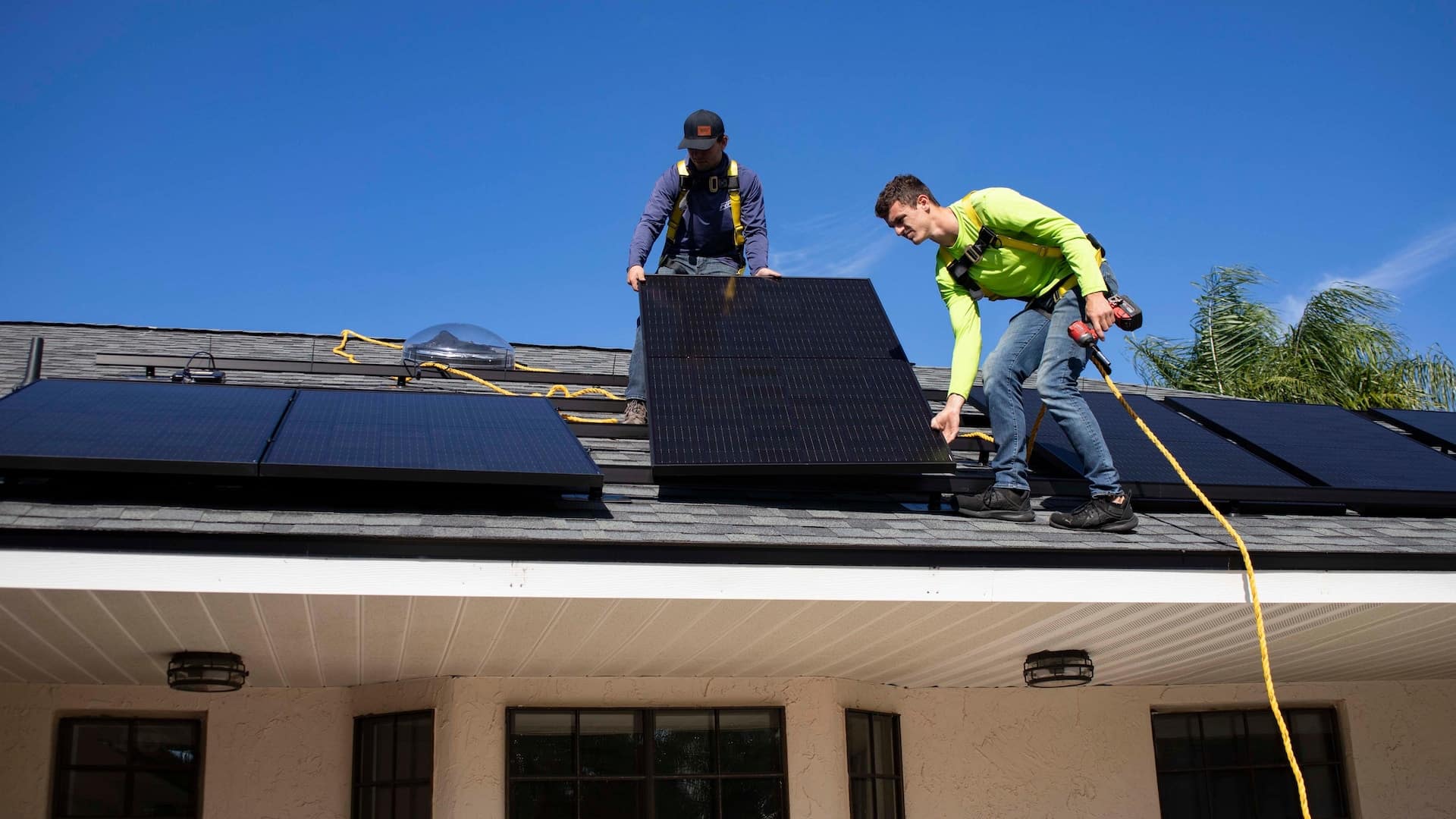 Step-by-Step Guide to Solar Panel Installation in 2024