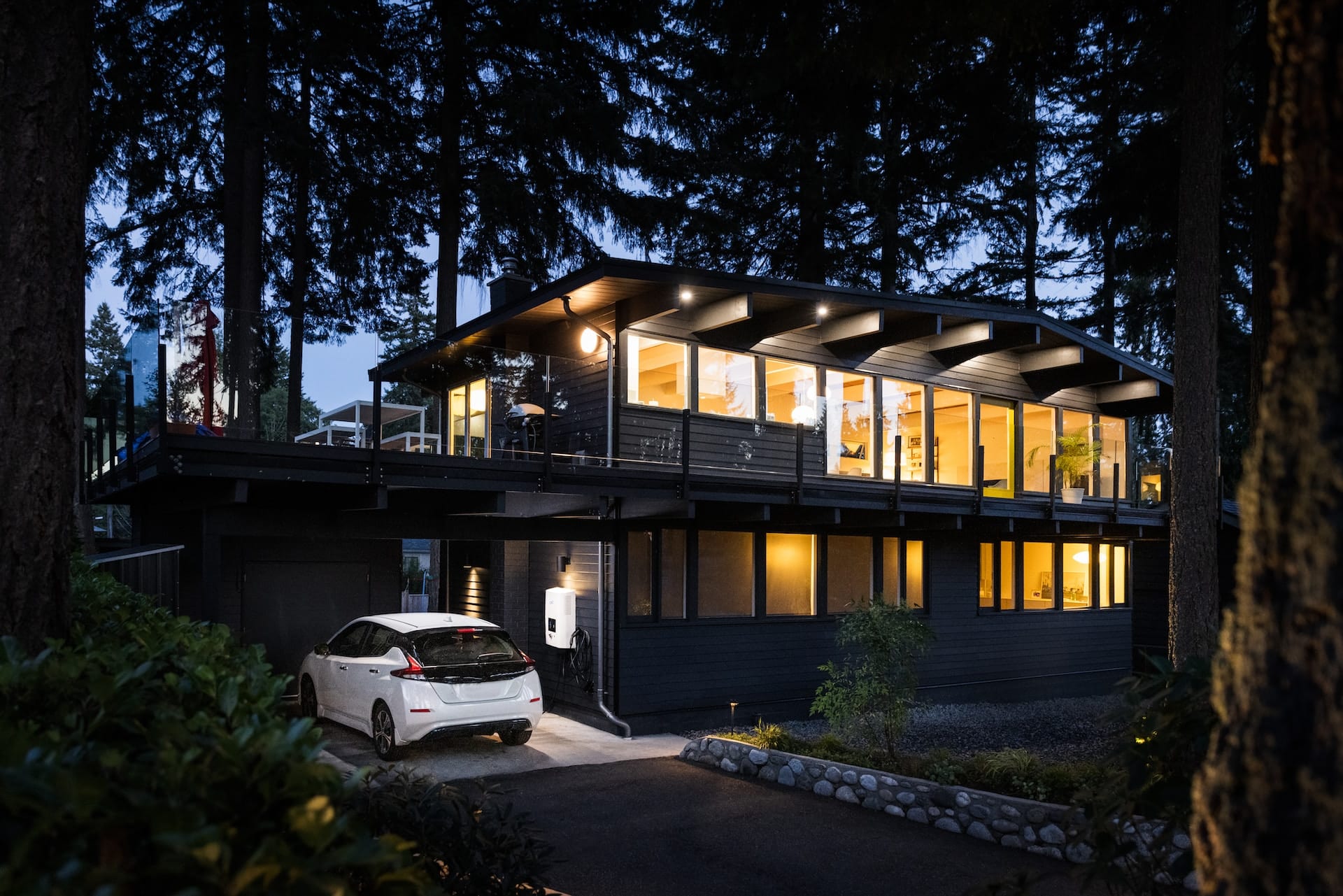 Solar EV Charging Station: Guide to At-Home Charging