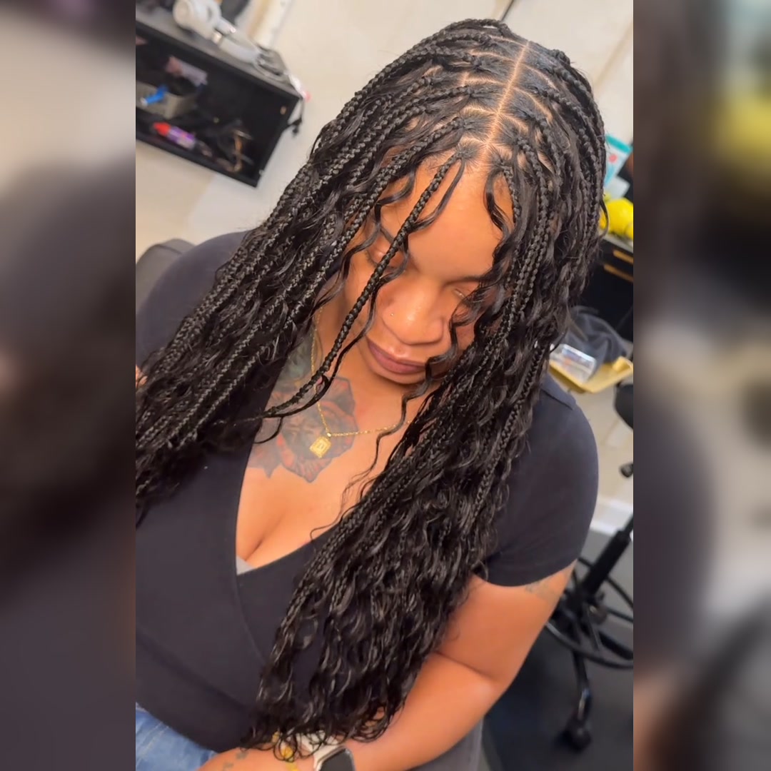 Medium Boho Knotless Braids