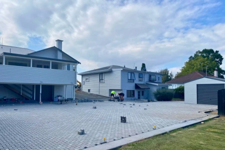 Modern exterior brick wall built for Hamilton home renovation by experienced bricklayers