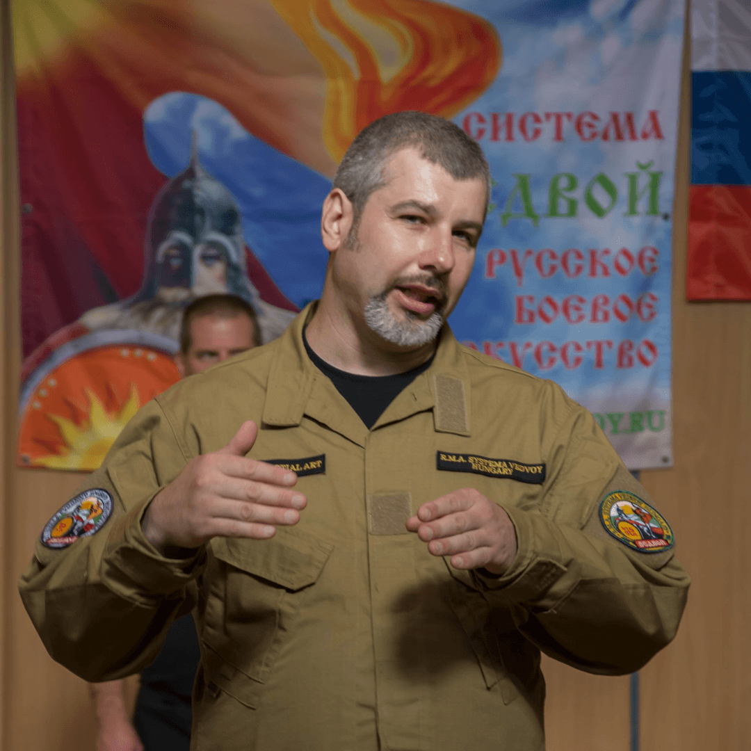 Sinkovics Sándor előadás közben