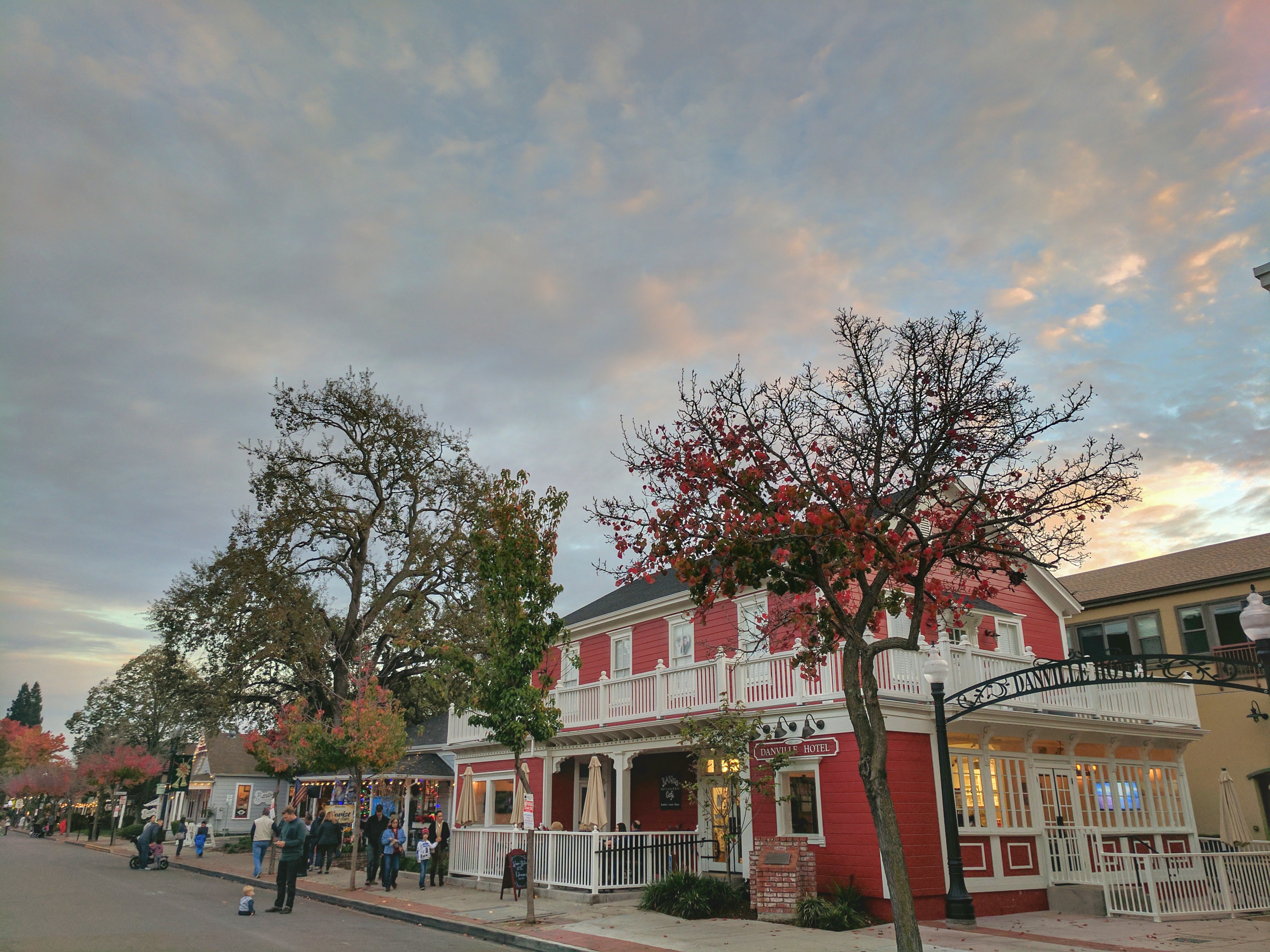 Downtown Danville, Hartz Avenue