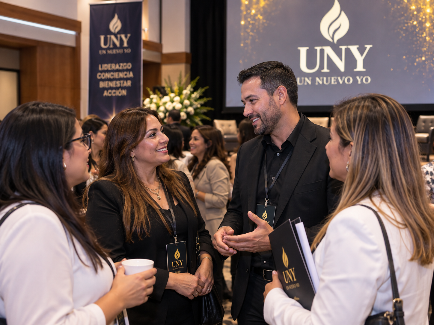 Rostros y momentos de ediciones anteriores de UNY