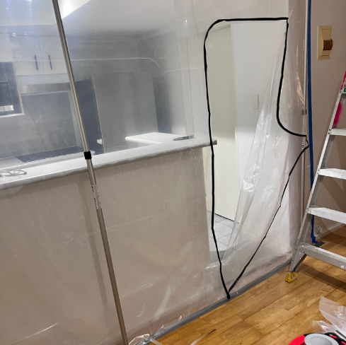 Plastic Containment Barrier For Mould Removal