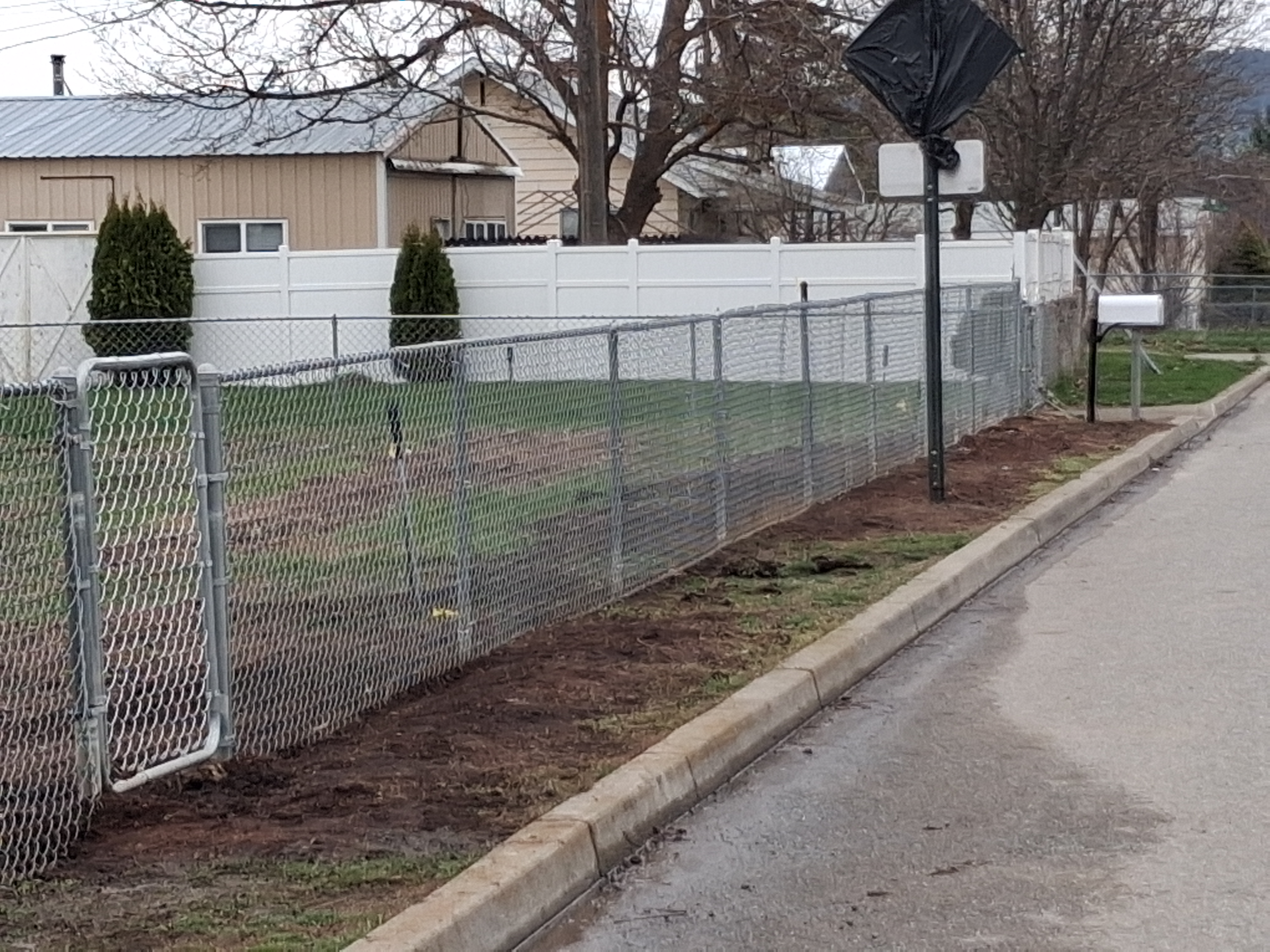 Commercial fence installation