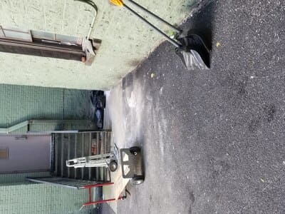 {{ custom_values.service_3 }} in {{custom_values.area_3})