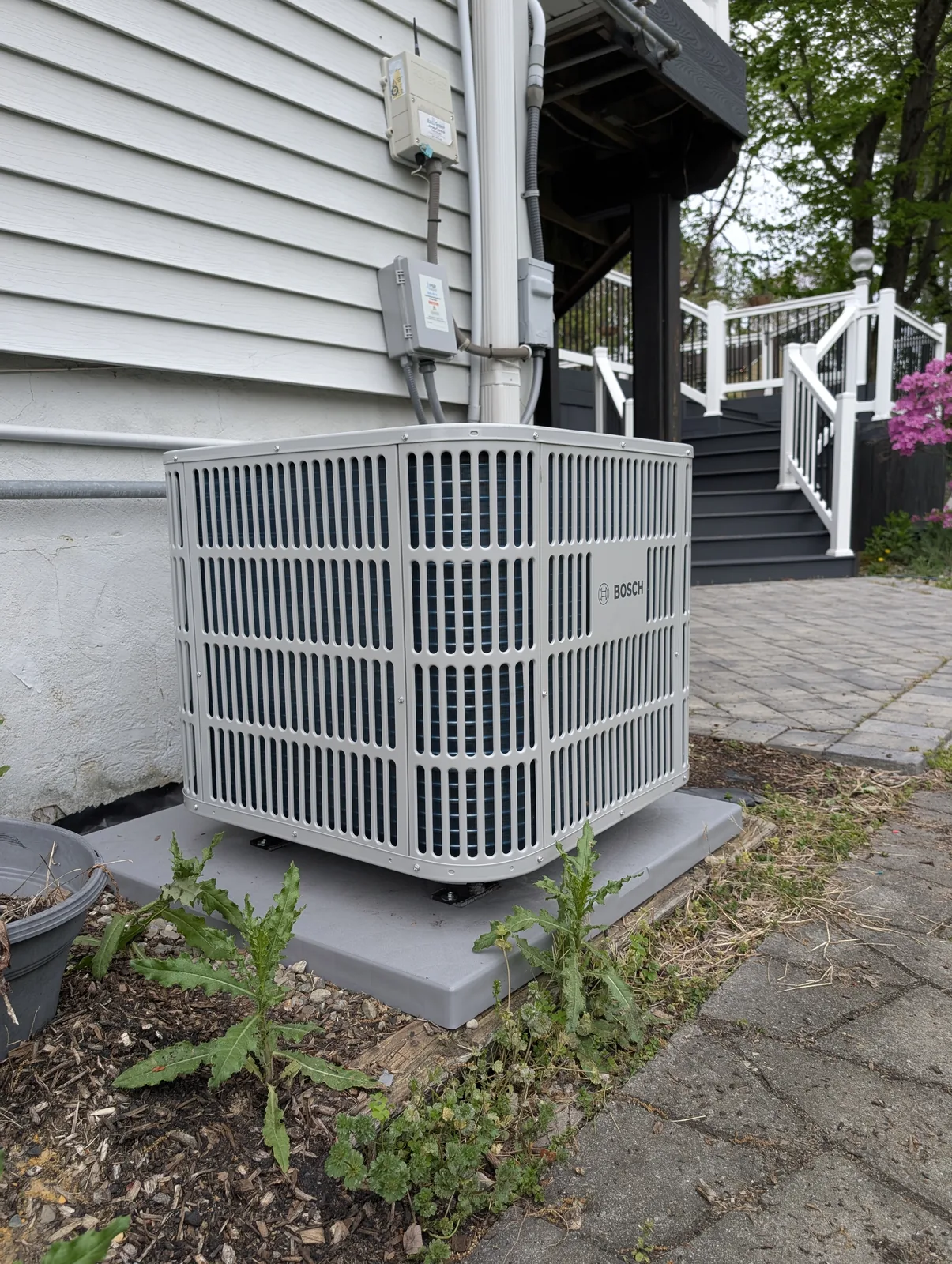 Bosch outdoor heat pump installed at a Freehold, NJ home