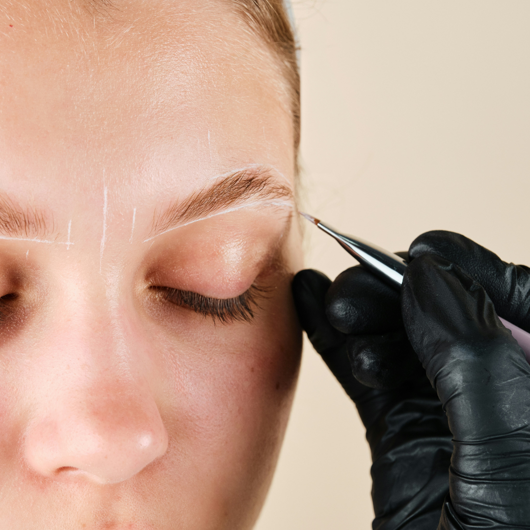 Consultation restructuration sourcils Drummondville