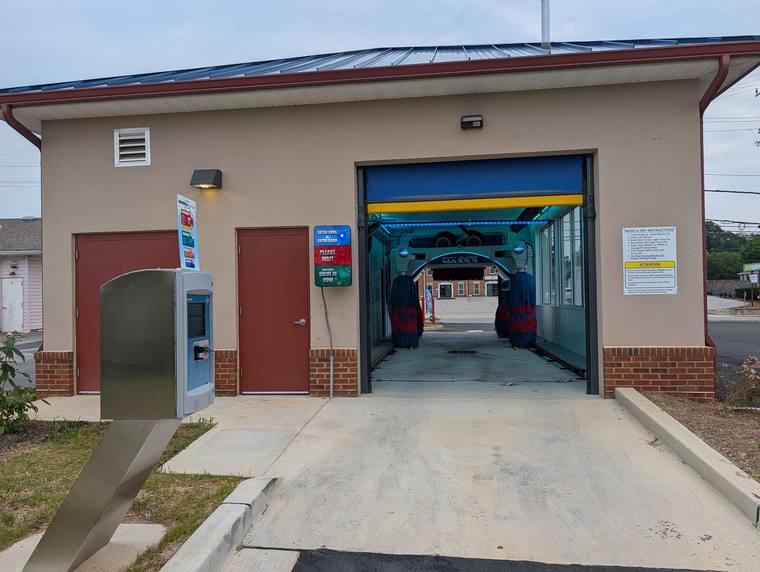The car wash entrance from the lot