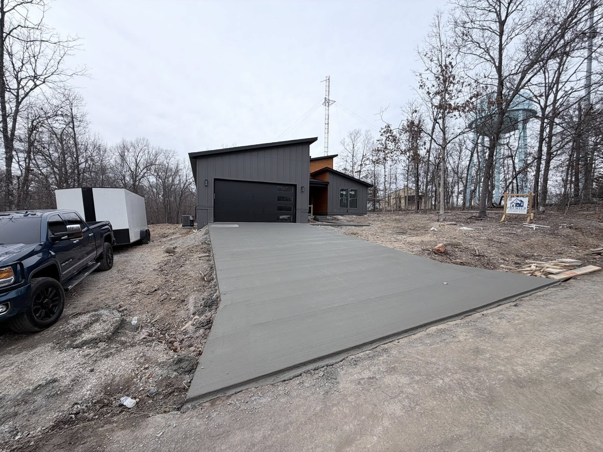Concrete driveway by TRS Concrete in Springdale AR