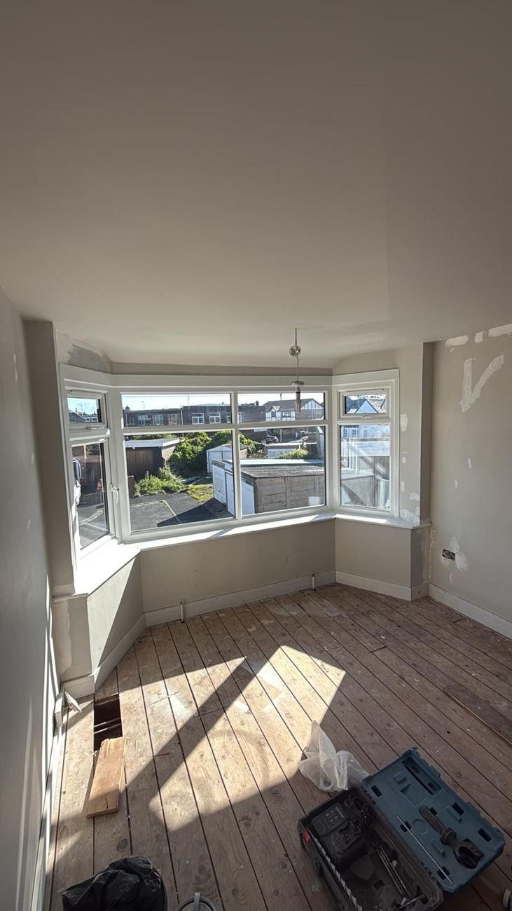 Project Honey bay-window bedroom before