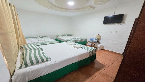 Habitación 3 con 3 camas para 6 personas