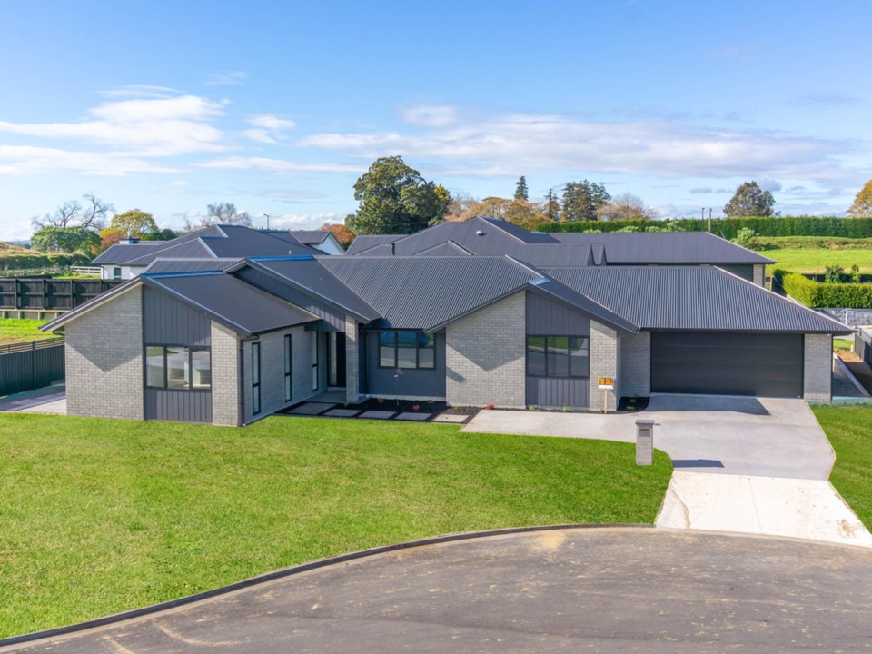 Single-level home built by MH Builders on Lotus Place, Thorncombe Park, Te Awamutu