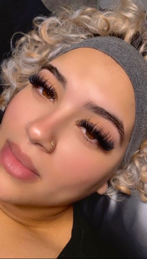 Full volume lash set