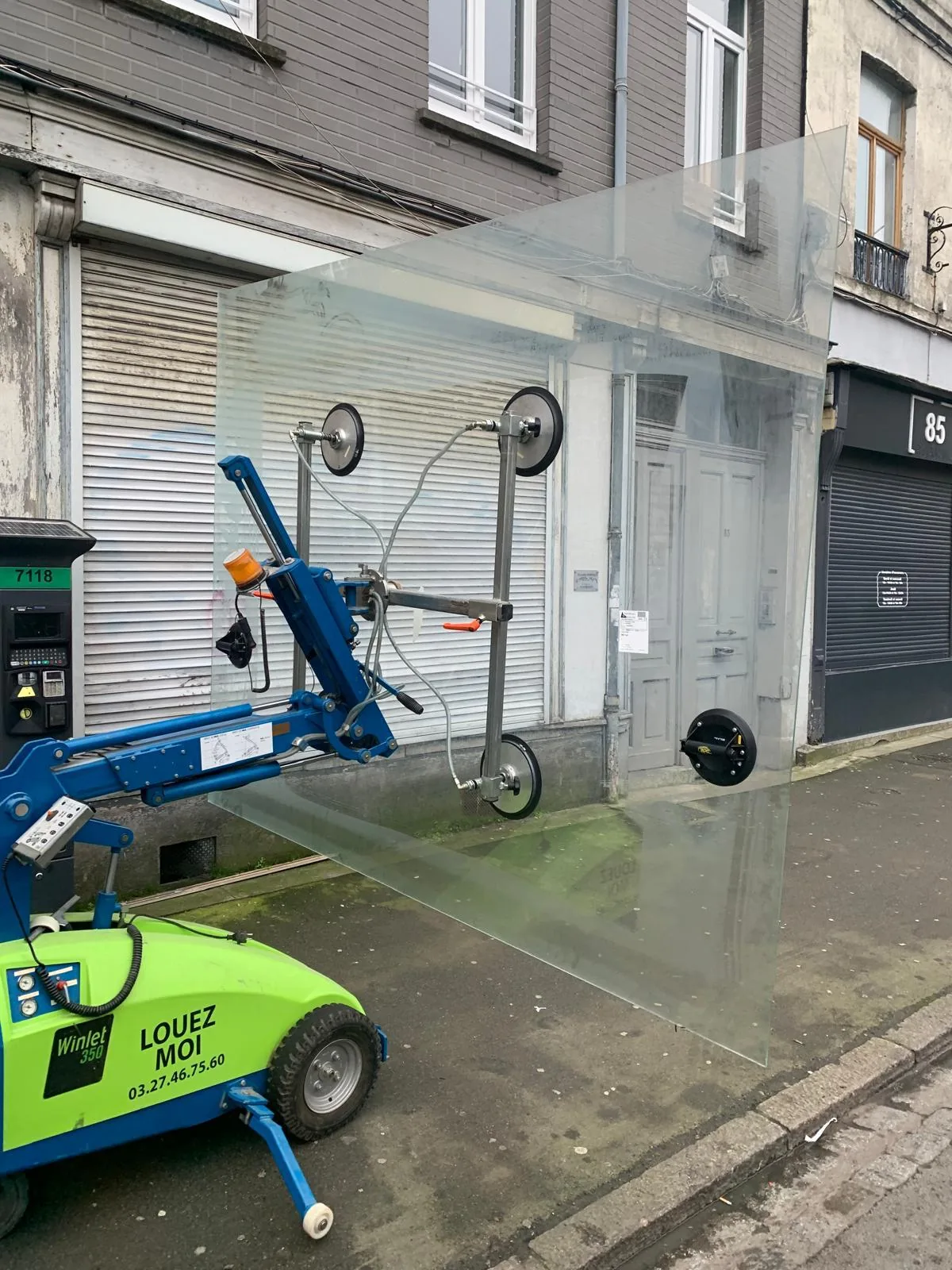 remplacement vitre cassée fenêtre PVC Lille