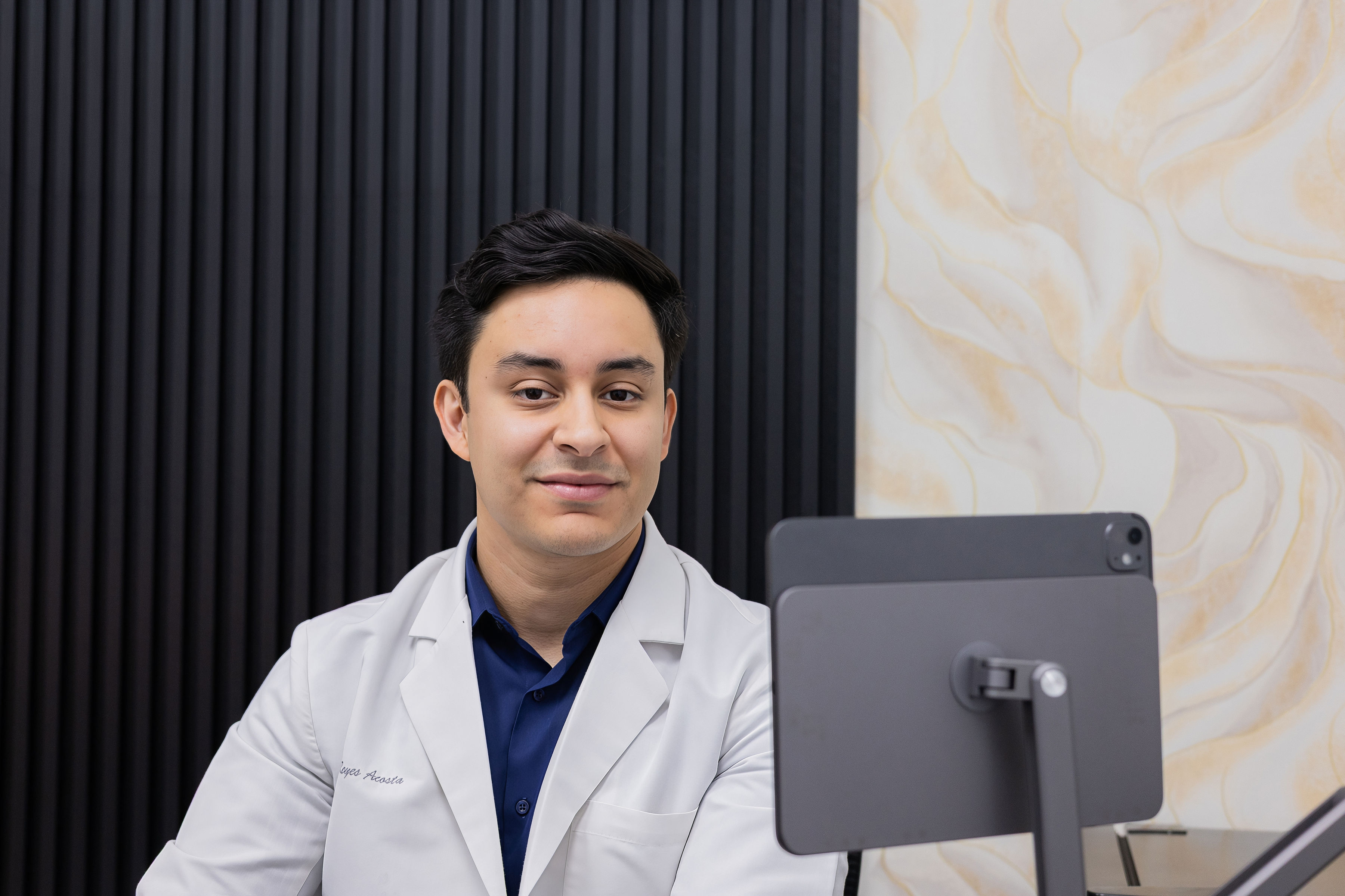 Dr. Alan Fabricio Reyes Acosta