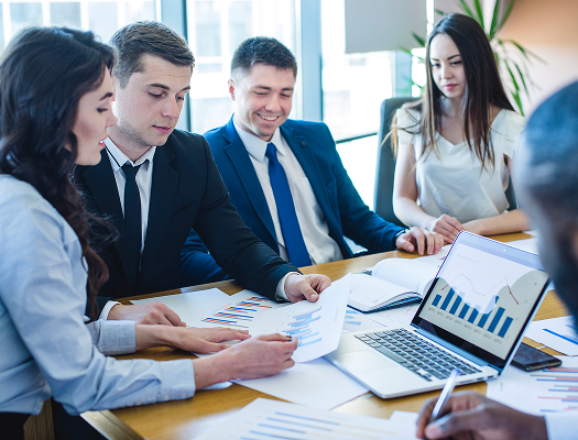 Why Financial Firms Often Struggle With Technology