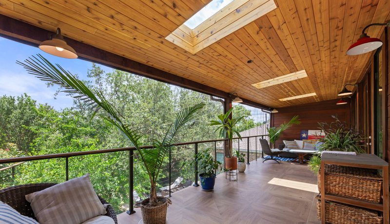 ADU covered balcony outdoor living