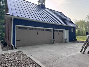 {{ custom_values.service_4 }} in {{custom_values.area_4})