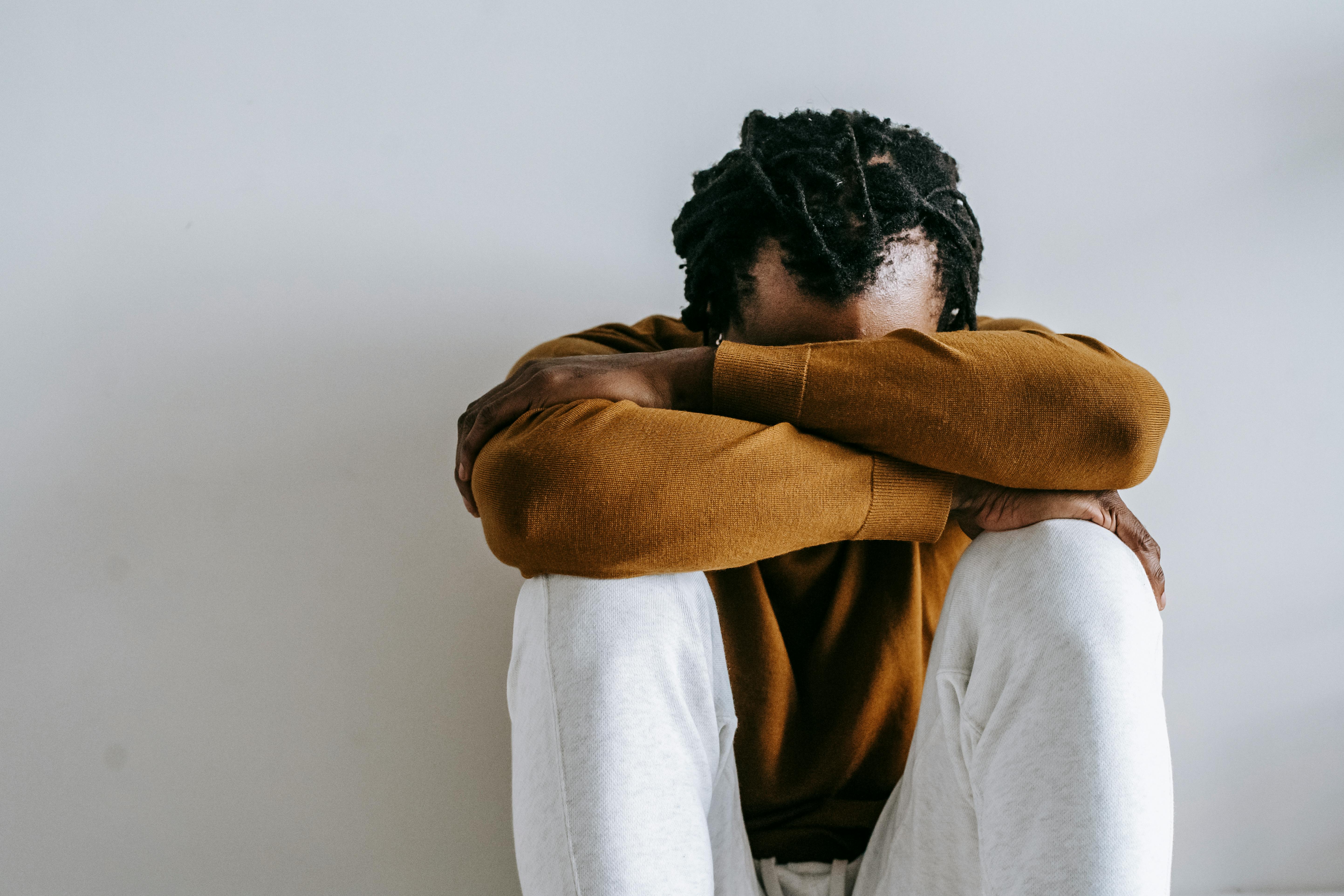 Why Does Courage Feel So Hard? The Nervous System Science Behind Fear and Bravery