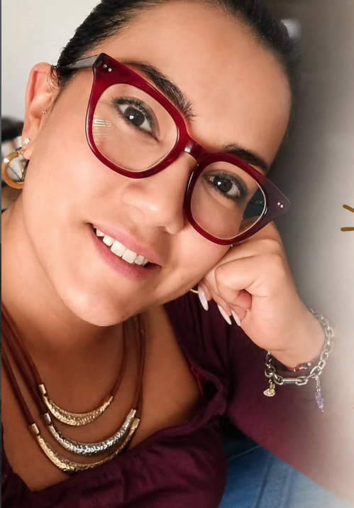 Alejandra González Guillén, pedagoga y mentora de liderazgo femenino