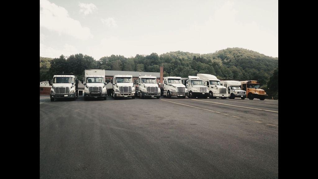 CDL Assist fleet and staff photo 49
