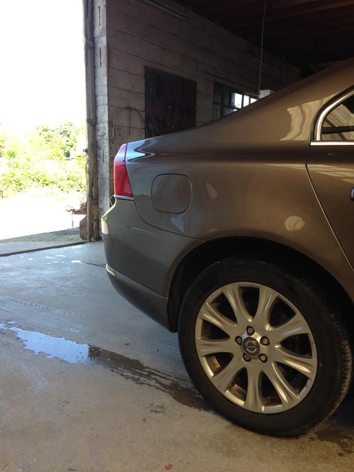 Volvo S80 — Panel reshaping, filling & respray