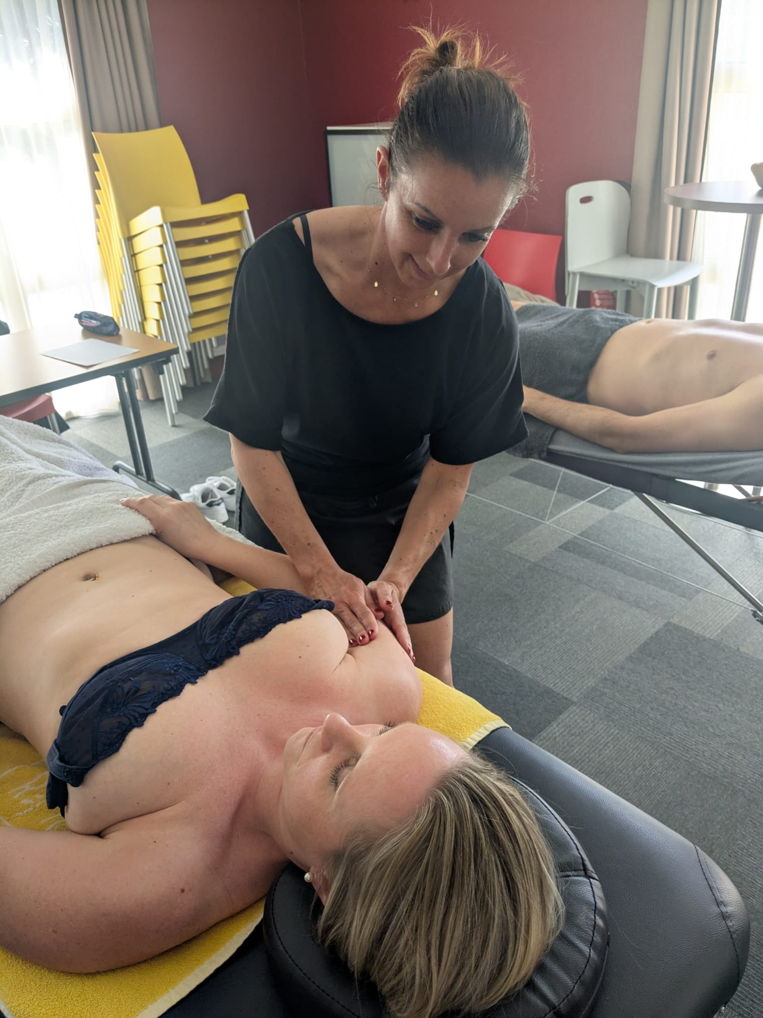 Séance de massage bien-être au studio d'Audrey Simon à Saint-Maixent-sur-Vie